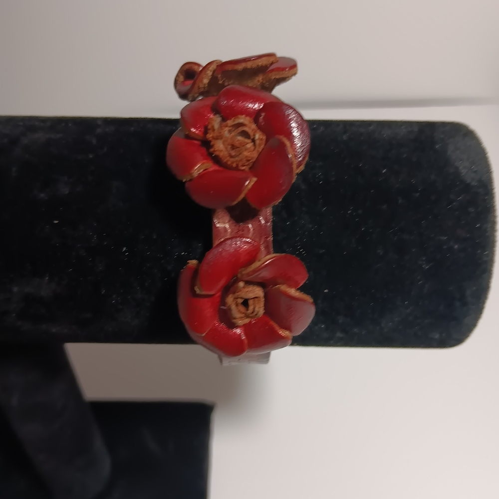 Elegant Red Floral Leather Bracelet